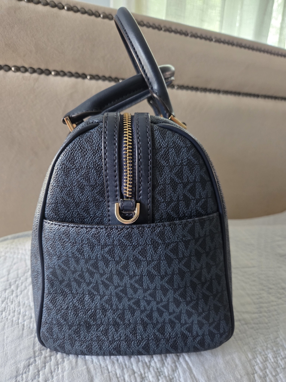 Michael Kors Bedford Duffle Satchel Admiral Navy Signature - Picture 4 of 9